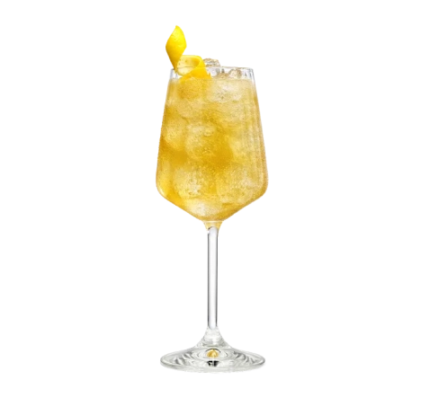 The Gala Cocktail: Cognac and Lemonade | Courvoisier