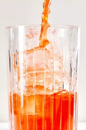Citrus Spritz Cocktail  Courvoisier® - Le meilleur de l'eau - Le meilleur  de l'eau - Le meilleur de l'eau
